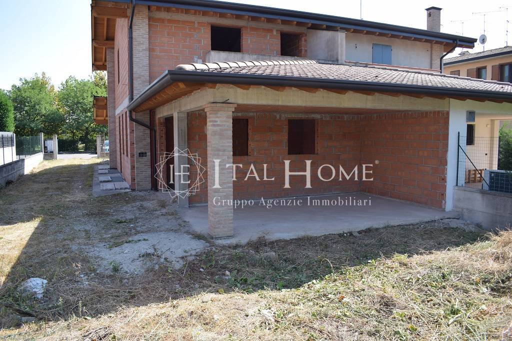 Villetta Bifamiliare a Caravaggio