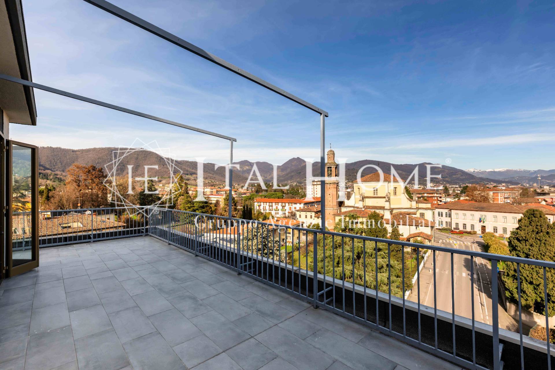 Attico a Torre Boldone