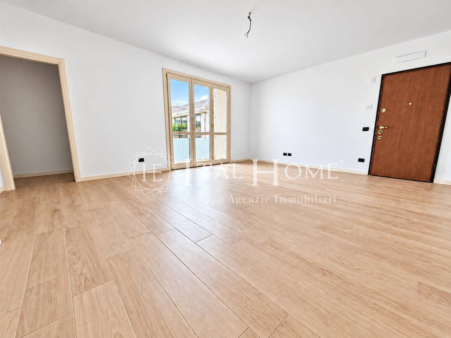 BERGAMO-CENTRALISSIMO-VENDESI IN CLASSE A -IN NUOVO EDIFICIO, QUADRILOCALE CON DOPPI SERVIZI E TERRAZZA DI OLTRE 50 MQ!
